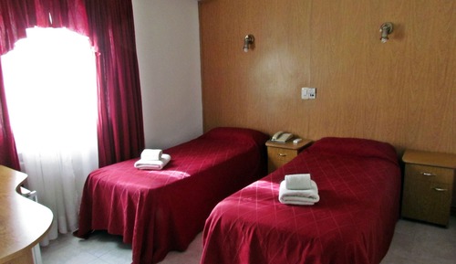 Habitación estándar con 2 camas individuales