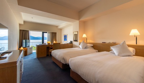 Suite junior, no fumadores, vistas al lago (Balcony)