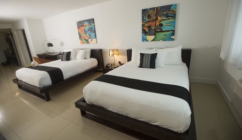 Estudio, 2 camas de matrimonio