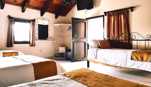 Habitación cuádruple estándar