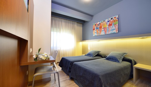Habitación doble (with extra bed, child)
