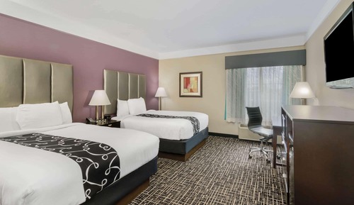 Habitación, 2 camas de matrimonio, no fumadores (Mobility Accessible)