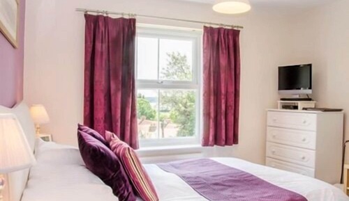 Habitación triple familiar, baño privado, vistas al mar