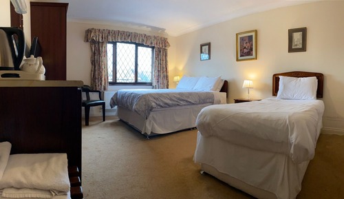 Suite, baño privado (3 People)