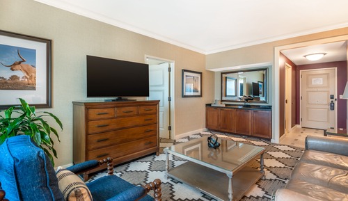 Suite, 1 cama de matrimonio grande, accesible para personas con discapacidad, en esquina (Resistol)