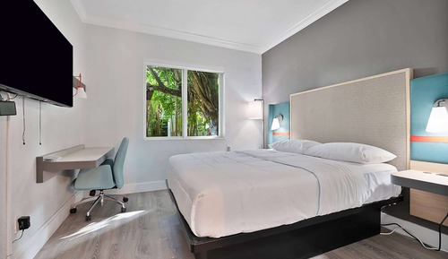 Habitación, 1 cama de matrimonio, no fumadores (Mobility/Hearing, Roll-In Shower)