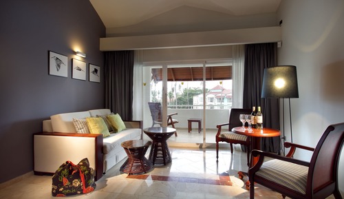 Junior Suite Poolside