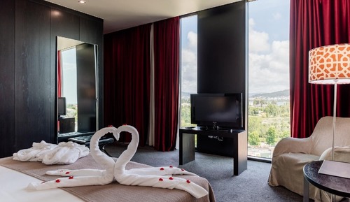 Double Room with Romantic Package