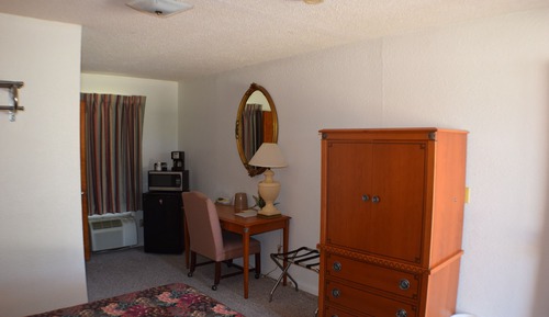 Habitación individual básica, 1 cama de matrimonio grande