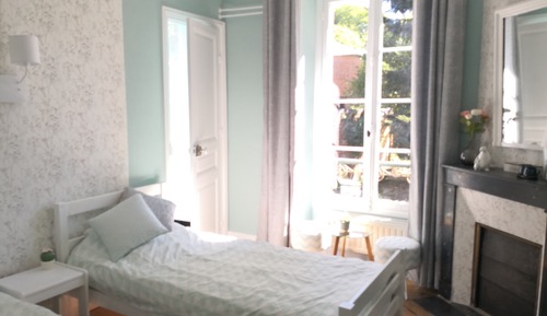 Habitación Confort con 1 cama doble o 2 individuales, 2 camas individuales (Jade)