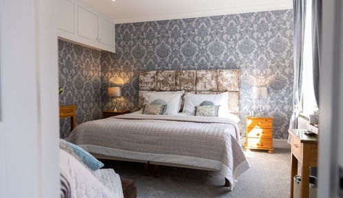 Luxury Suite, Ensuite, Courtyard View (Magnolia Grove )