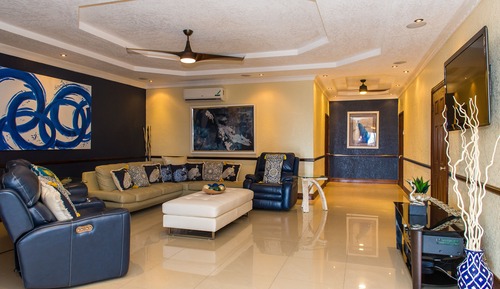 Apartamento familiar, vistas a la montaña