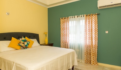 Apartamento de lujo, vistas a la piscina