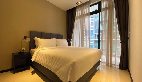 Studio Premier with Balcony