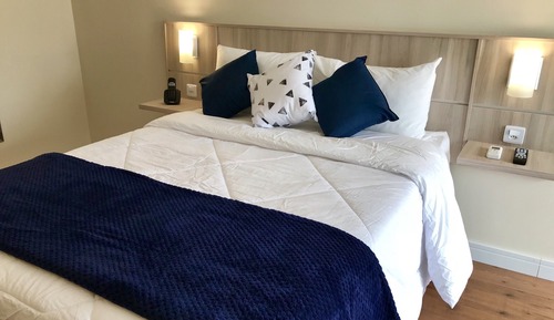 Habitación estándar con 1 cama doble o 2 individuales, no fumadores