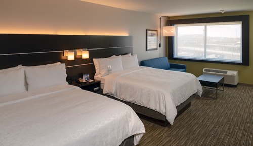 Suite, 2 camas de matrimonio, ducha adaptada (Comm, Roll Shwr)