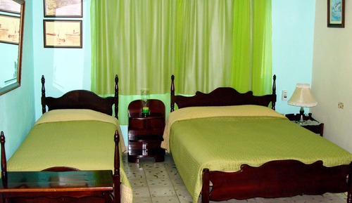 Habitación con 1 cama doble o 2 individuales