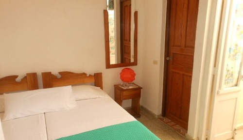 Habitación con 1 cama doble o 2 individuales