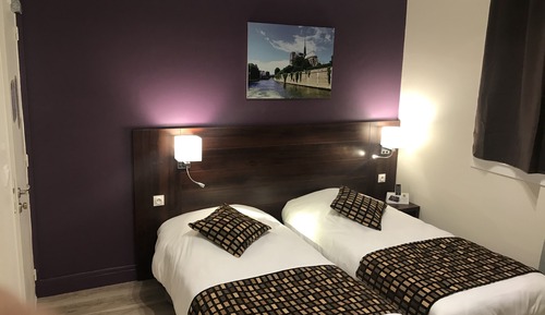 Habitación con 2 camas individuales