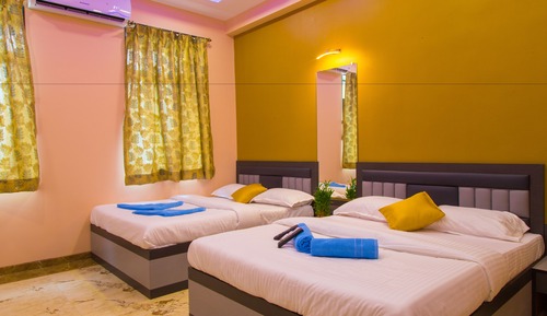 Habitación cuádruple económica, 2 camas dobles, fumadores