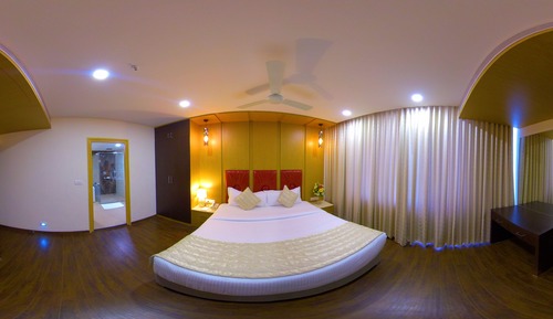 Suite ejecutiva, 1 cama de matrimonio grande, 2 baños, vistas a la ciudad