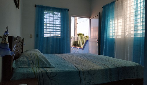 Habitación estándar doble, 1 cama de matrimonio grande, fumadores, baño privado