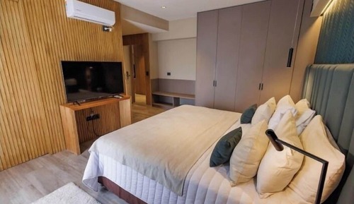 Suite Estudio Business