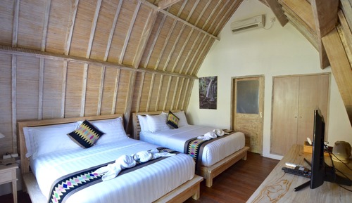 Habitación familiar con 1 cama doble o 2 individuales, 2 camas dobles