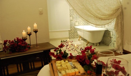 Suite, 1 cama de matrimonio grande, no fumadores, vistas al jardín