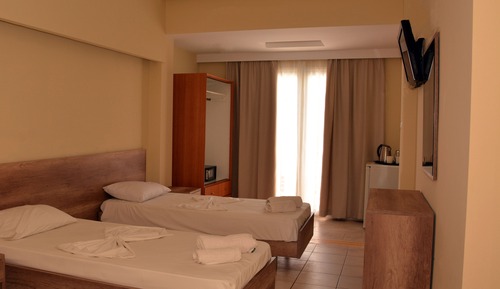 Triple Room, Side Pool View