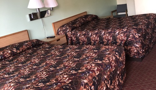 Habitación básica doble, 2 camas dobles, no fumadores