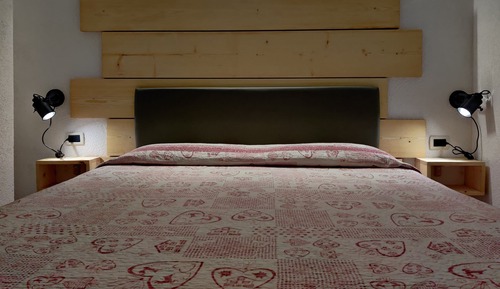 Habitación Confort, 1 cama de matrimonio, vistas a la montaña