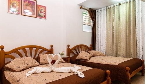 Habitación Deluxe, varias camas, no fumadores, baño privado