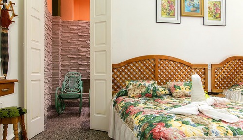 Habitación Confort, varias camas, accesible para personas con discapacidad, baño privado