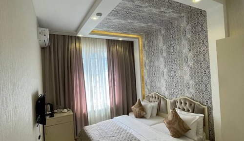Habitación estándar con 1 cama doble o 2 individuales