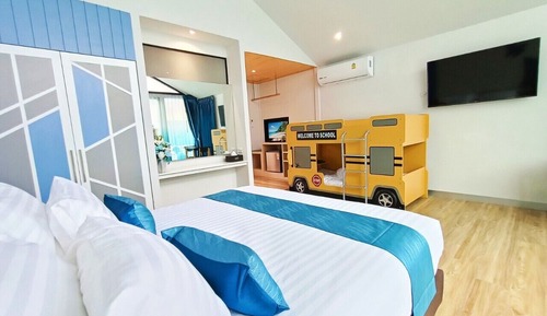 Family Villa Pool Access