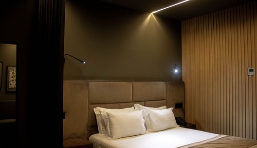 Habitación Club con 1 cama doble o 2 individuales (2)