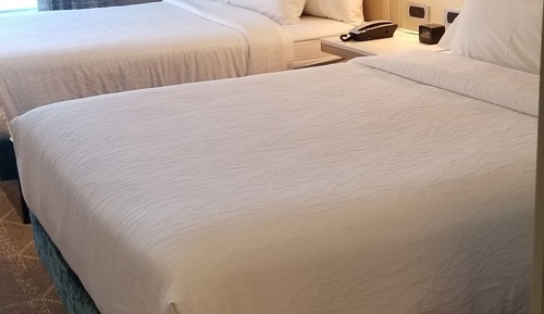 Habitación, 2 camas de matrimonio, accesible para personas con discapacidad (Hearing)