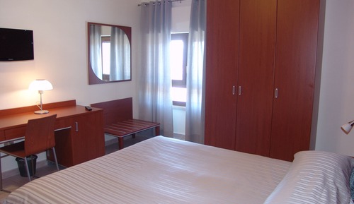 Habitación Business con 1 cama doble o 2 individuales, 1 cama de matrimonio, vistas al valle