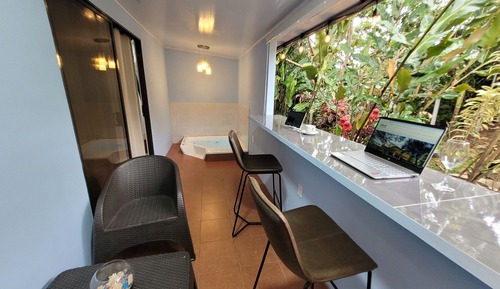 Estudio Deluxe, 1 cama de matrimonio grande, no fumadores, vistas al jardín