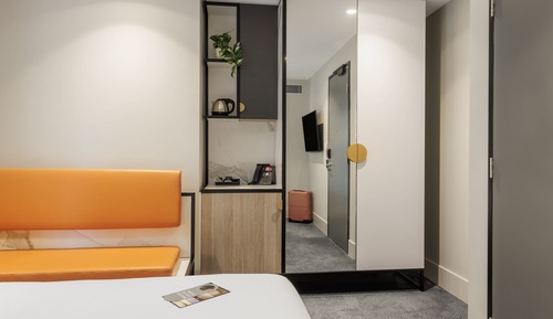 Habitación clásica, 1 cama de matrimonio grande, balcón