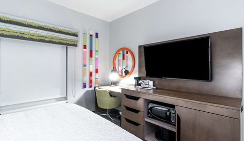 Habitación, 2 camas de matrimonio, accesible para personas con discapacidad (Hearing)