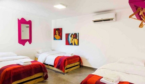 Estudio Confort, varias camas, no fumadores, vistas a la ciudad