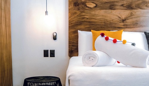 Suite estudio Deluxe, 1 cama de matrimonio grande, junto a la piscina (#7)