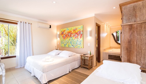 Habitación triple, bañera de hidromasaje, vistas al mar