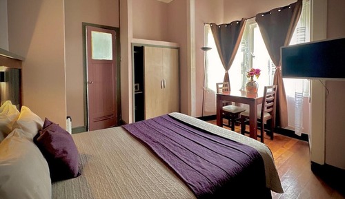 Habitación superior, 1 cama de matrimonio, no fumadores