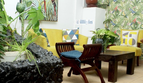 Habitación junior con 1 cama doble o 2 individuales, no fumadores