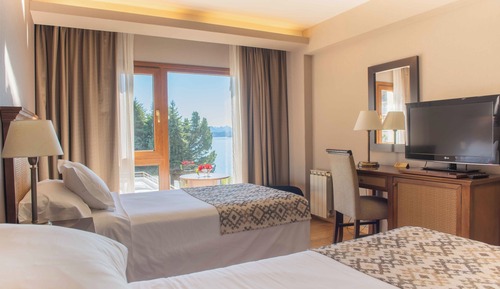 Habitación estándar doble, 2 camas individuales, vistas parciales al lago