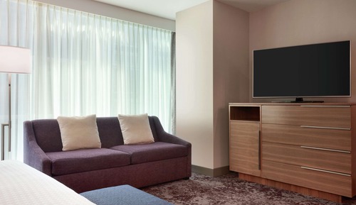 Estudio, 1 cama de matrimonio grande (Mobility & Hearing, Roll-in Shower)