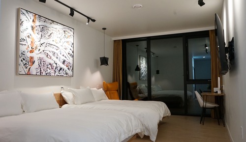 Habitación Deluxe doble, 2 camas de matrimonio, no fumadores, vistas a la montaña